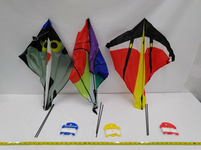 (1) Activity Jumping Rope Yellow  (2) Activity 7 Foot Jumping Rope  (3) Activity Super Kites