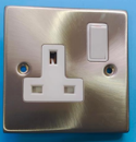Single-phase Flush-type Switched Two-pole Socket-outlet with Earthing-contact